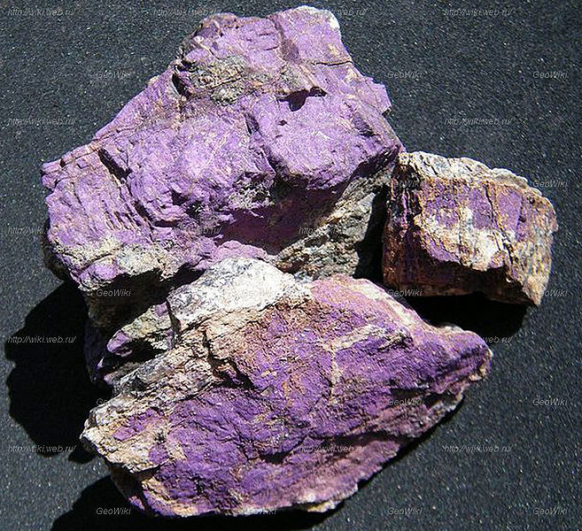 Файл:Heterosite-Triphylite.jpg